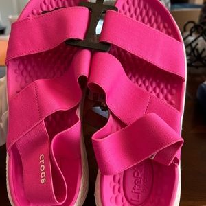 Croc sandals size 6 women